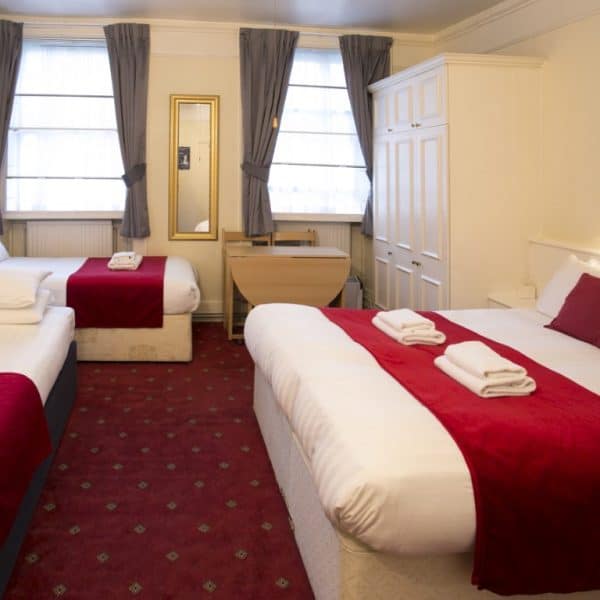 Arran-Quad-Room-01