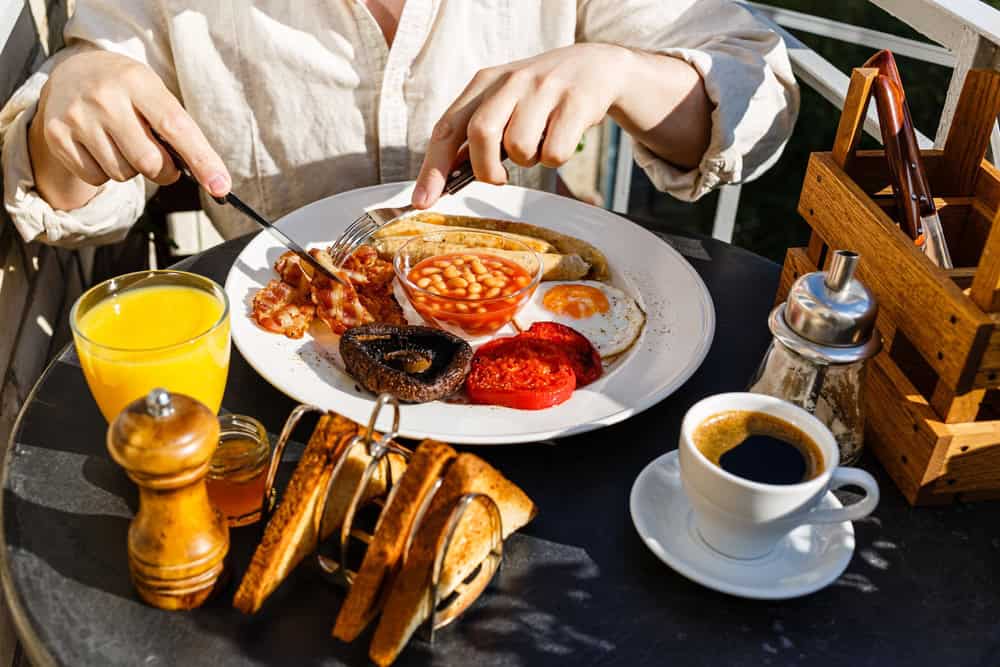 10 Iconic London Foods You Have to Try on Your Visit