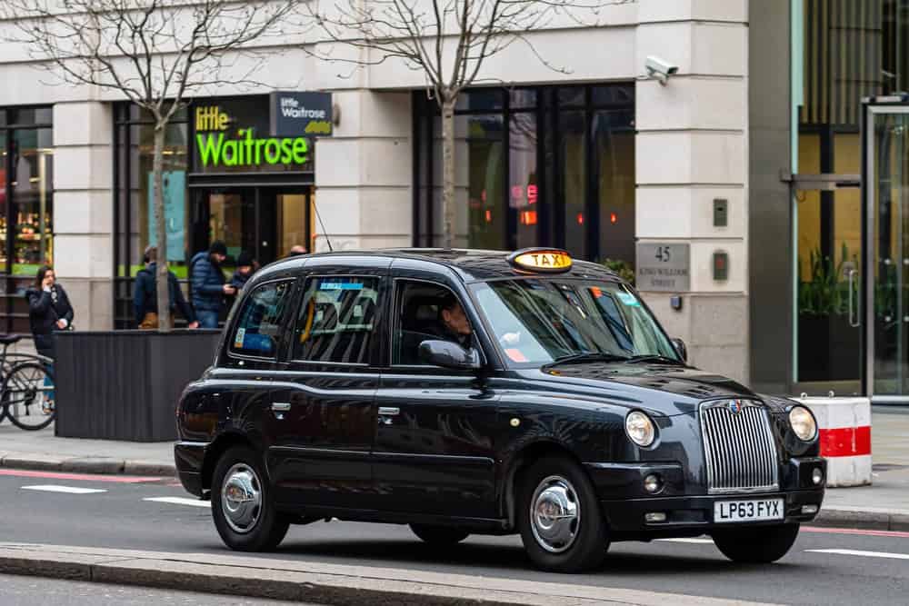 Black Cabs vs. Uber: What’s the Best Way to Get Around London