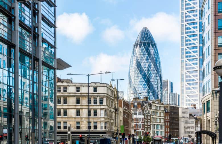 Why Is Liverpool Street the Best Area to Stay in London?