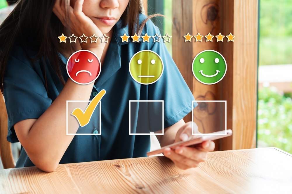 How Do We Handle Negative Feedback and Complaints Publicly and Privately?