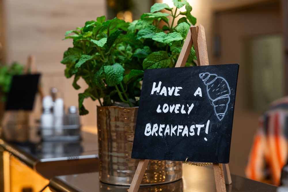 Should You Book Direct With the Hotel to Get Breakfast Included?
